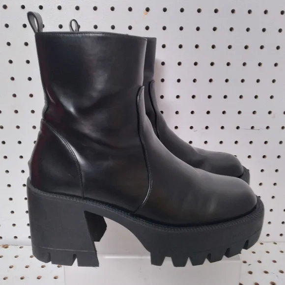 Women's Black Anke Boots | Chunky Low Platform Cothic Black Heel Booties Sz 9US - Picture 10 of 13